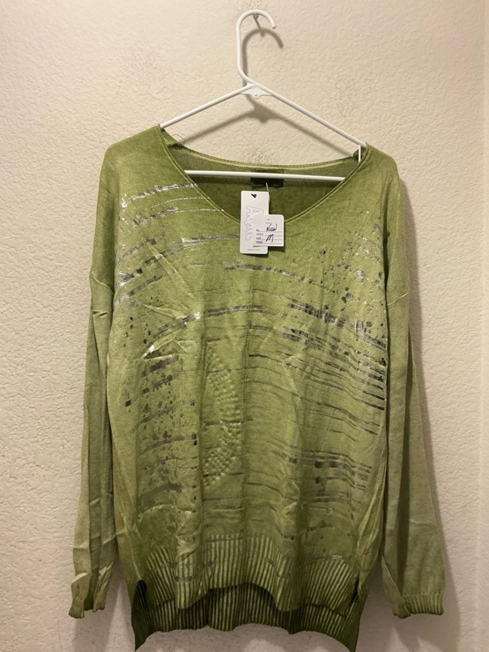 NWT AQRL Italy Light Olive/Chartreuse Knit Top with Metallic Detail